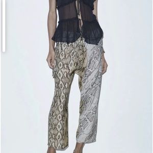Zara Beautiful Snakeskin cargo pull on pants